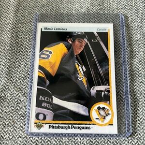 Mario Lemieux 1990 -91 upper deck hockey card